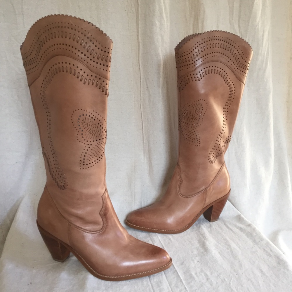 Steve Madden size 7 Amarillo leather boots